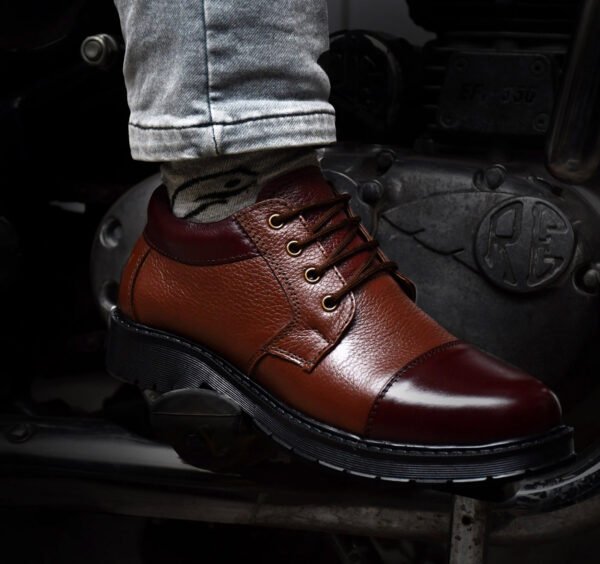 Leather Shoes for Men – Casual Lace-Up Leather Footwear for Everyday Style | Pillaa